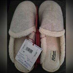 Dearfoams Deluxe Cream Memory Foam Slippers